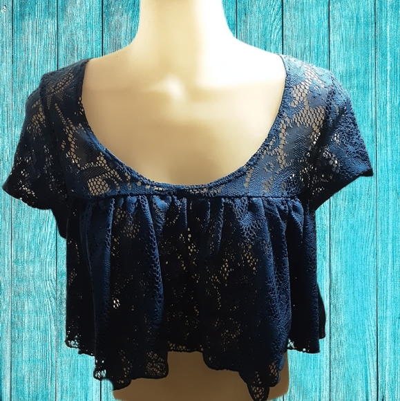 🚨MUST BUNDLE🚨 - Picture 2 of 3